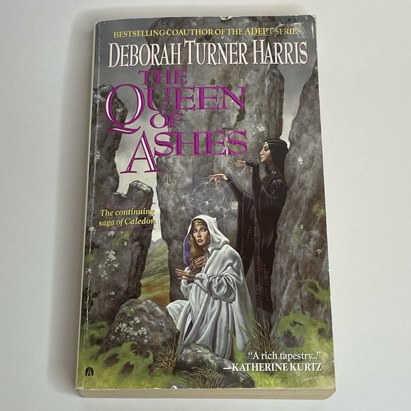4/$10 Vintage 90s Novel The Queen of Ashes Fantasy Historical Romance, Like New - Picture 1 of 5